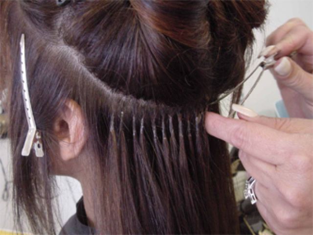 Menyambung rambut dengan rambut palsu