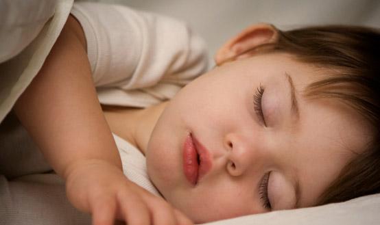 Pro Kontra Tidur dengan Bayi